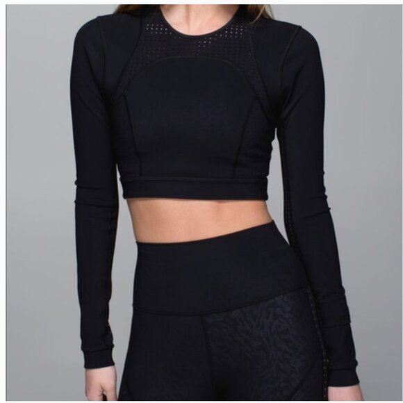 Lululemon Paddle Crop Top, Reversible, Black White, Size 6 - Picture 2 of 16